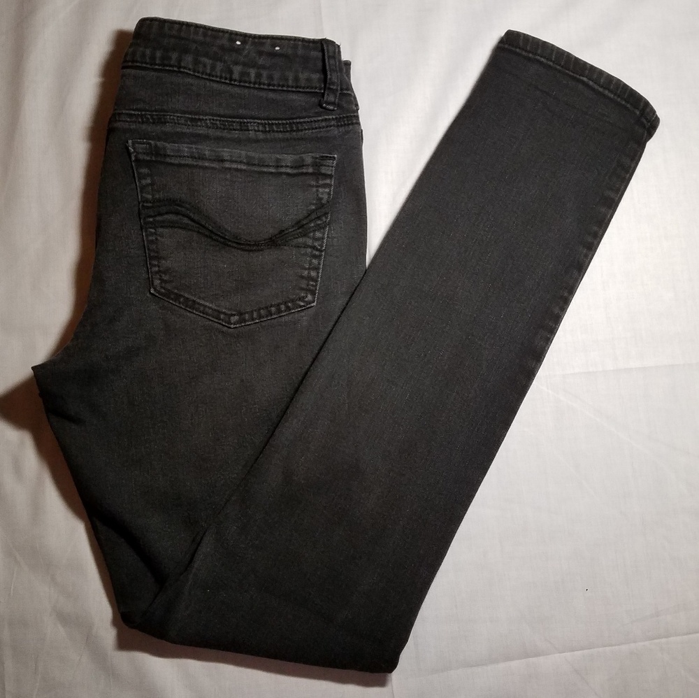 SO Brand Skinny Jeans